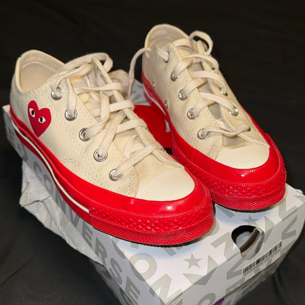 Comme de garçons converse